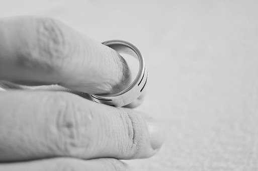 挽回婚姻知識：事實婚姻受法律保護嗎？